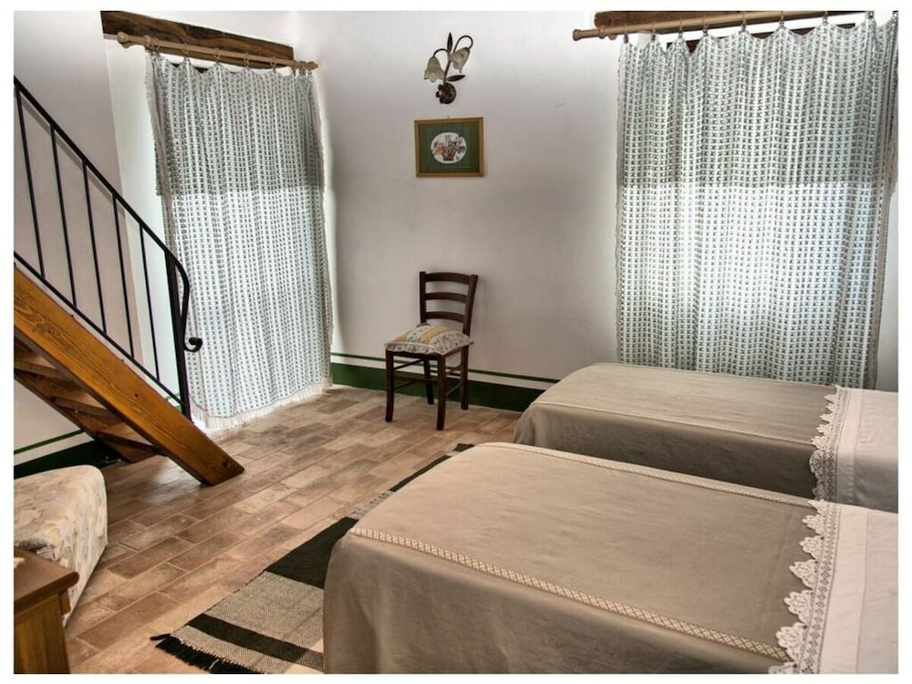 Villa photo 1
