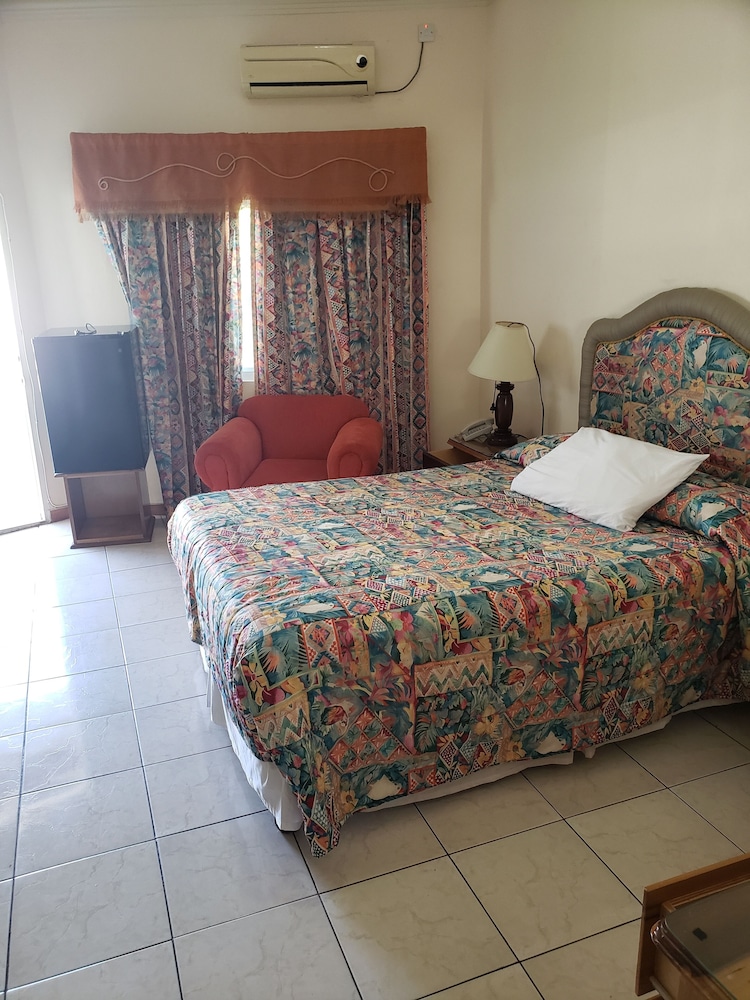 Standard Double Room, 1 Queen Bed, Garden View photo 3