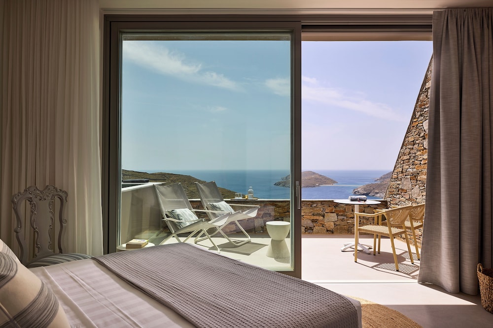 Suite with Mini Pool, Sea View