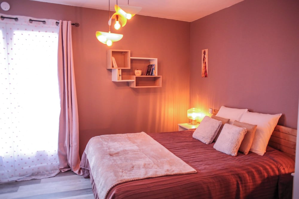 Basic Room, Garden View