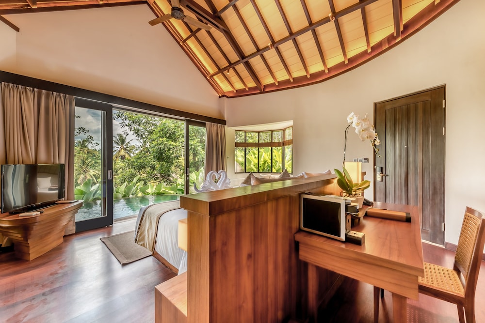Courtyard Villa - Photo 1
