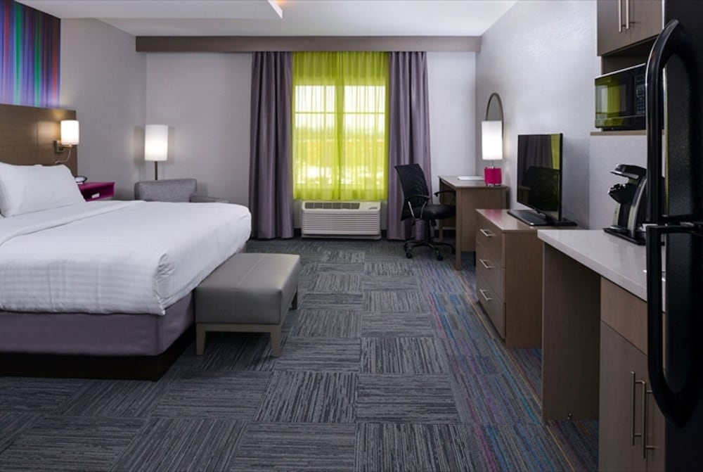Suite, 1 King Bed