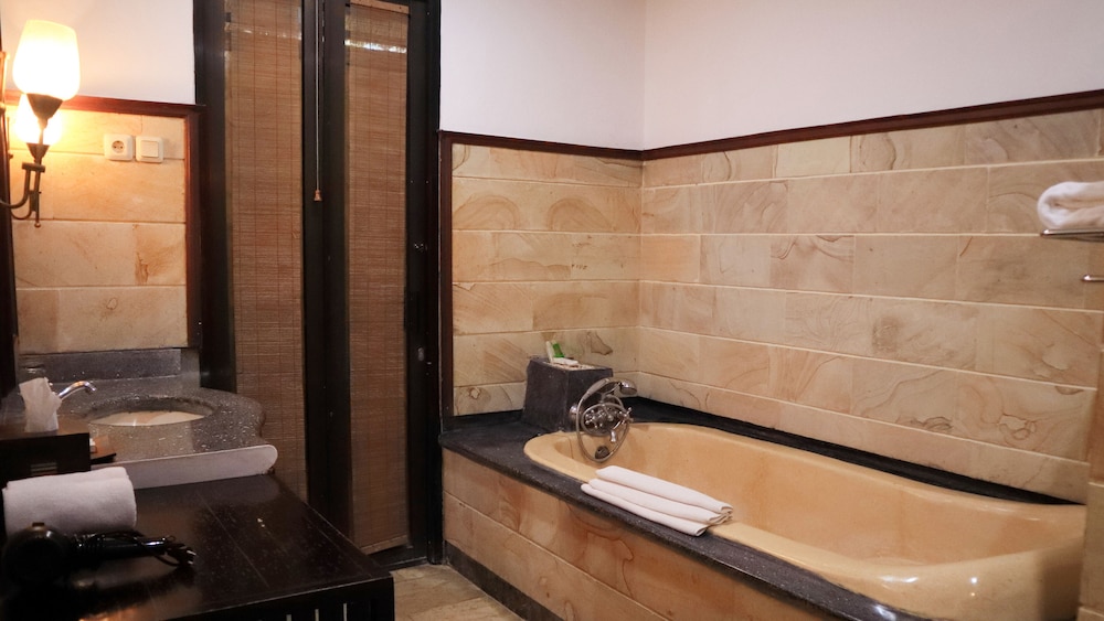 Villa Two Bedroom with Private Pool - Photo 7