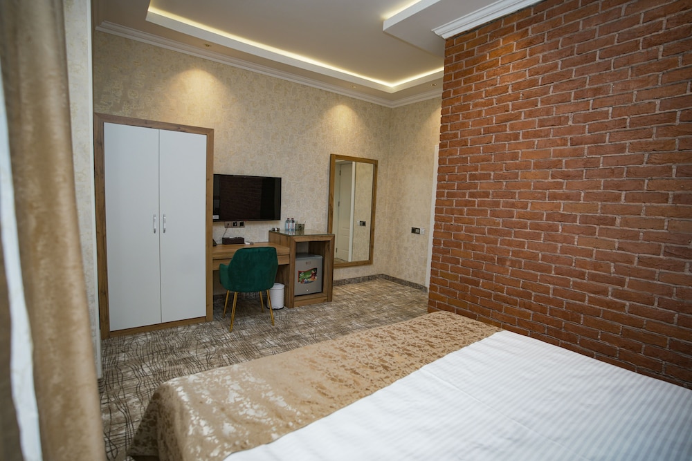Standard Double Room photo 3