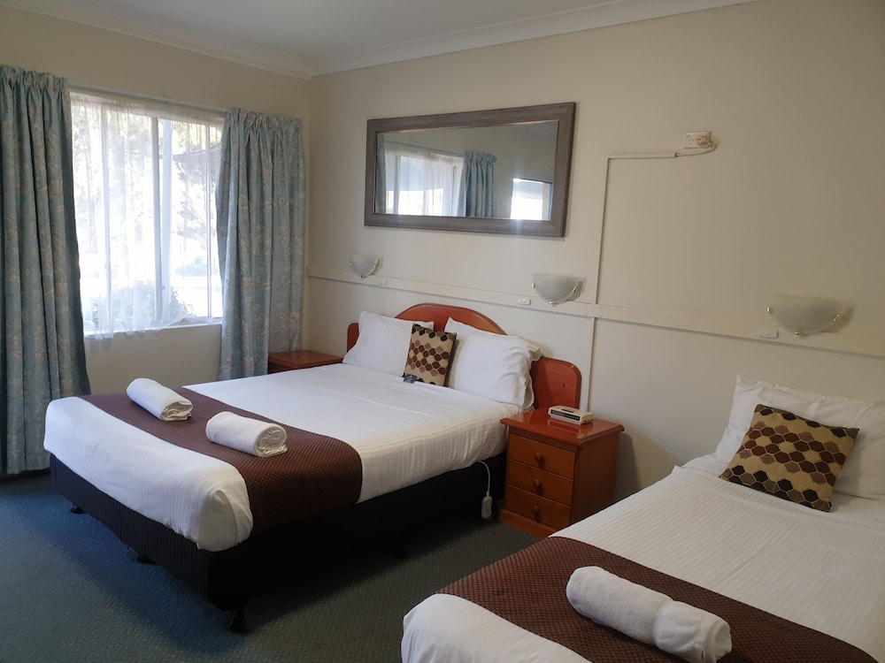 Queen and Single Room photo 1