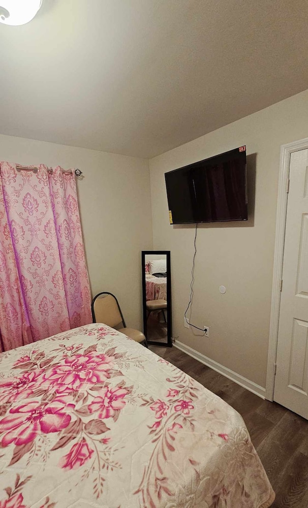 Basic Double Room, 1 Queen Bed, Non Smoking