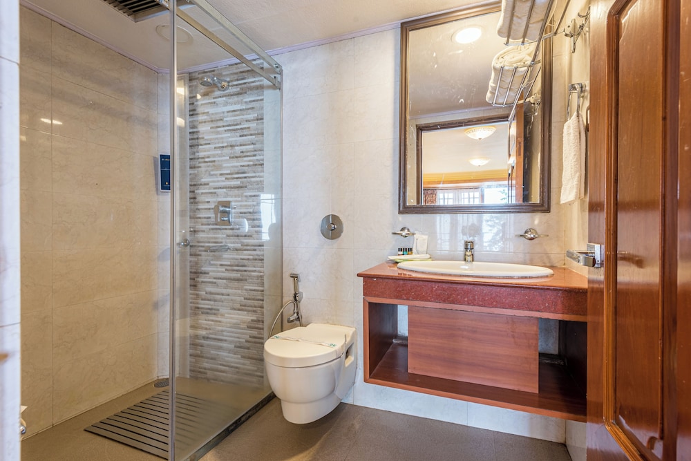 Deluxe View Room - Photo 2
