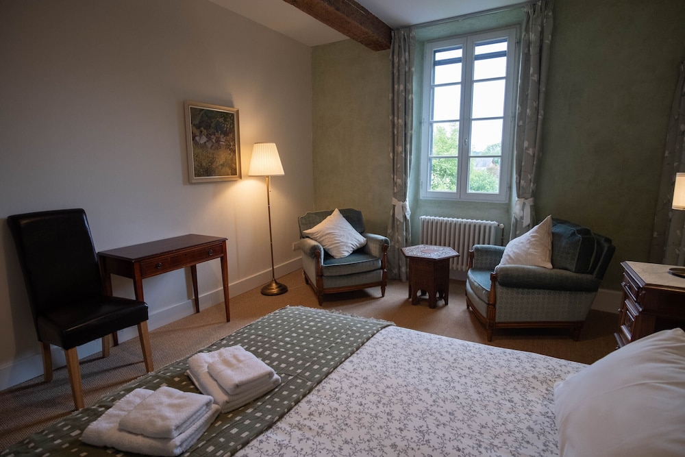 Deluxe Double or Twin Room, Ensuite, Mountain View (Room 3 Alexandra) photo 3