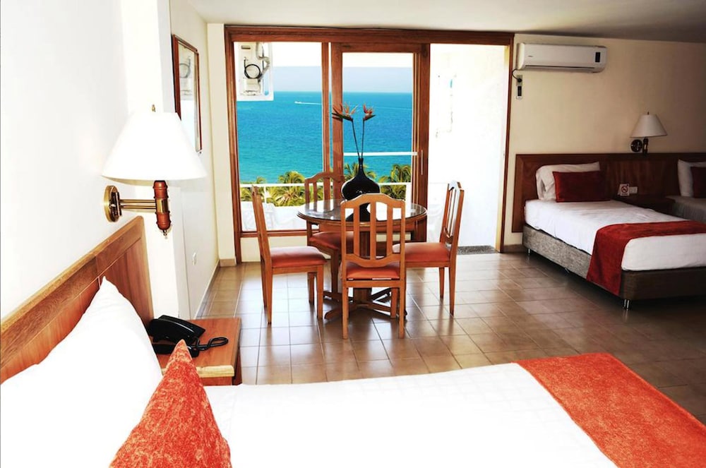 Junior Room, Ocean View