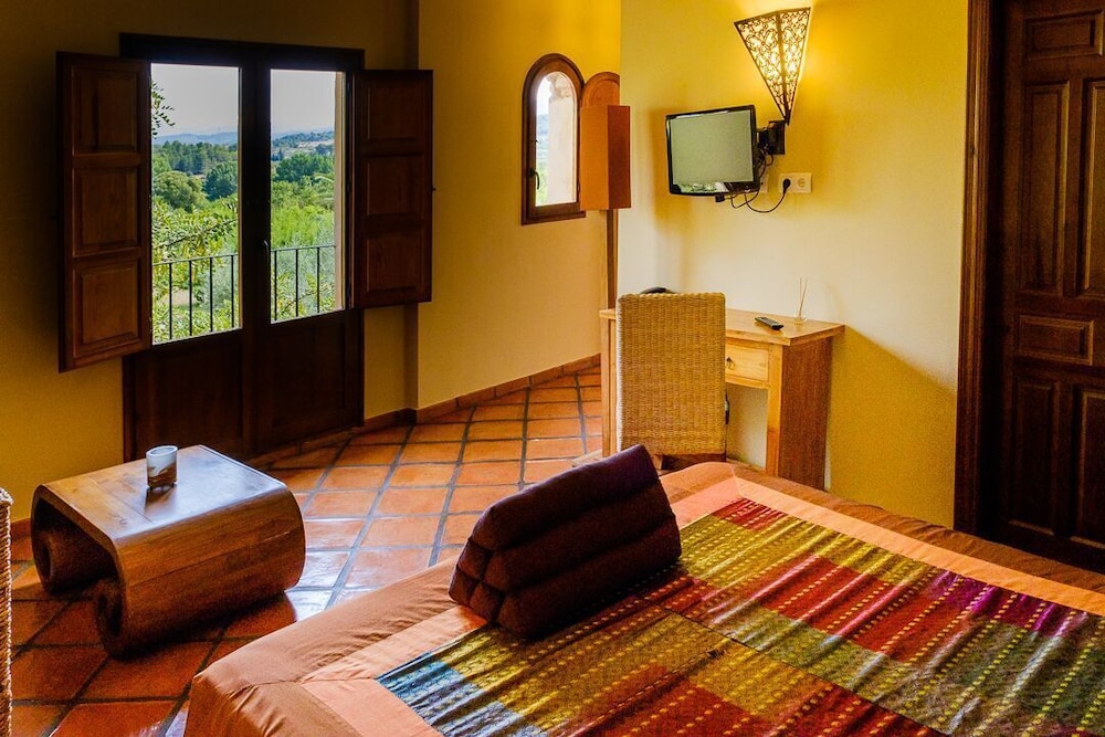 Habitación Doble Superior, 1 Cama Queen, Vista a la Montaña, Área de Jardín