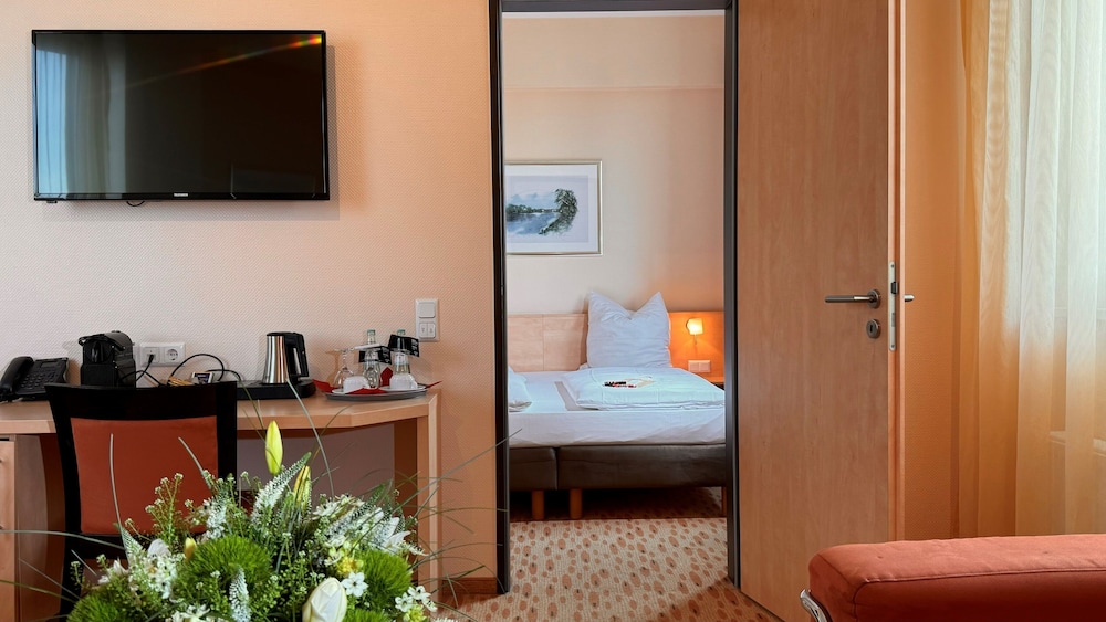 Business Double Room - Photo 1