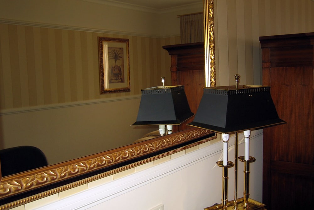 Redearth Executive Room photo 2