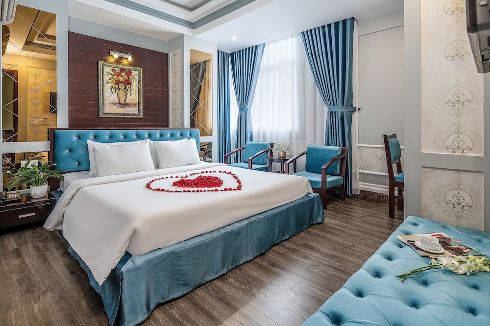 Deluxe Double Room, City View