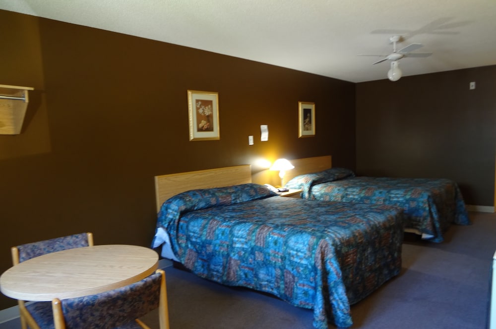 Standard Double Room, 2 Queen Beds photo 1