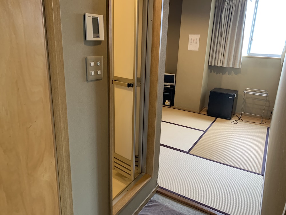 5f Japanese Style Room With Private Bathroom For 1 Person photo 3