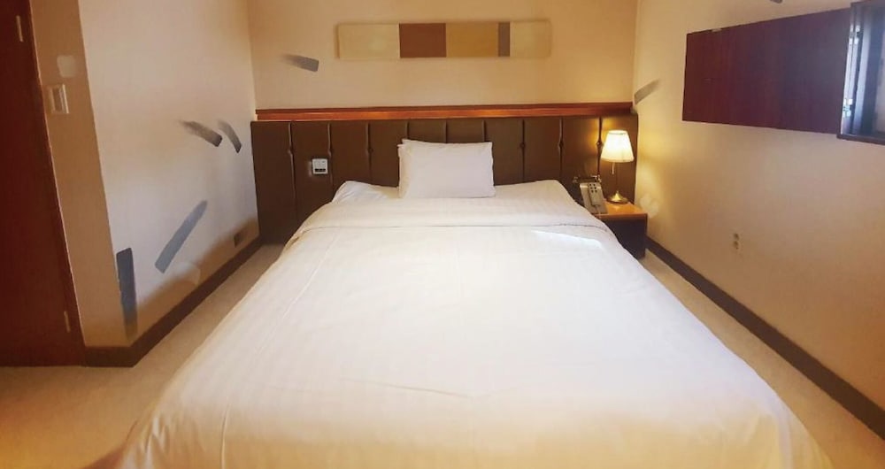 Deluxe Room (Breakfast included) photo 1