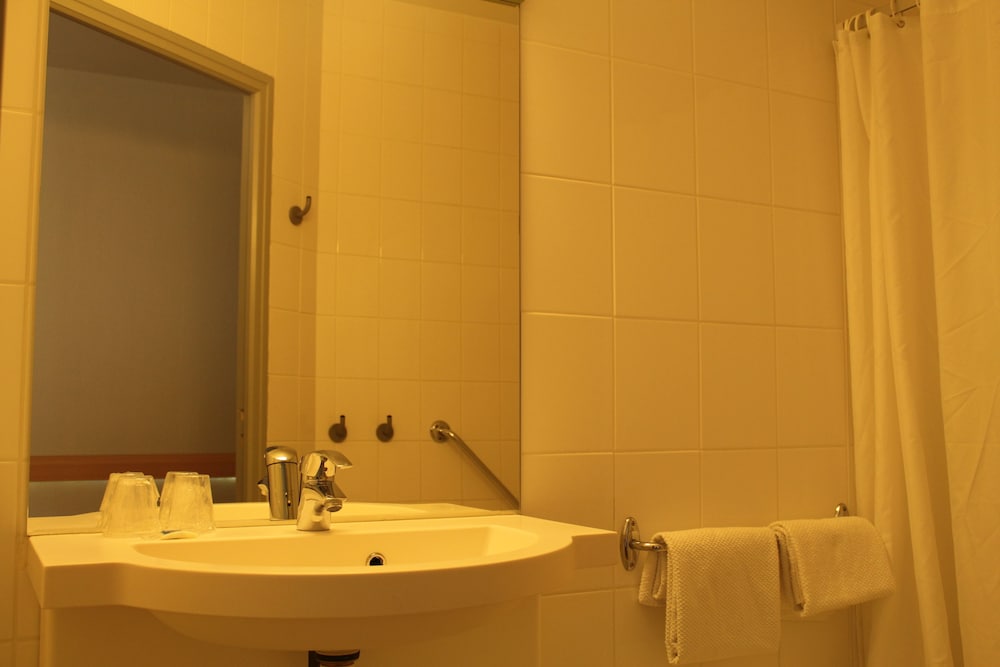 Triple Room, Multiple Beds photo 2