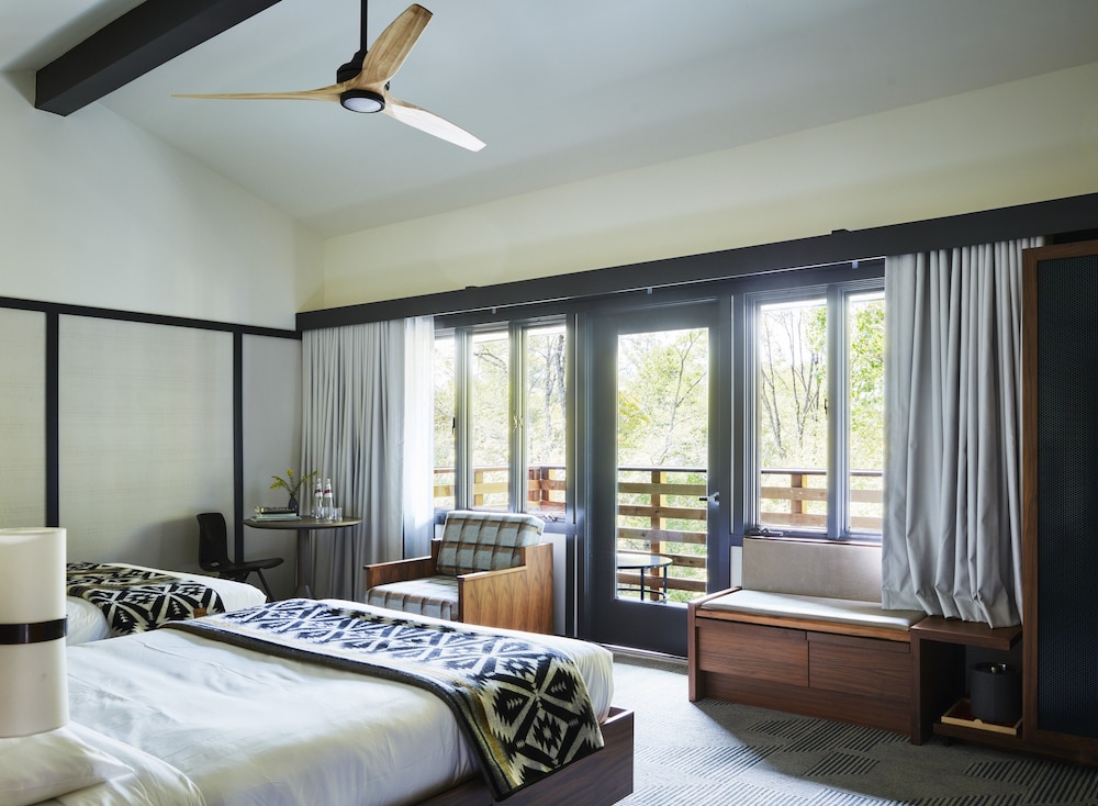 Standard Double Room, 2 Queen Beds photo 1