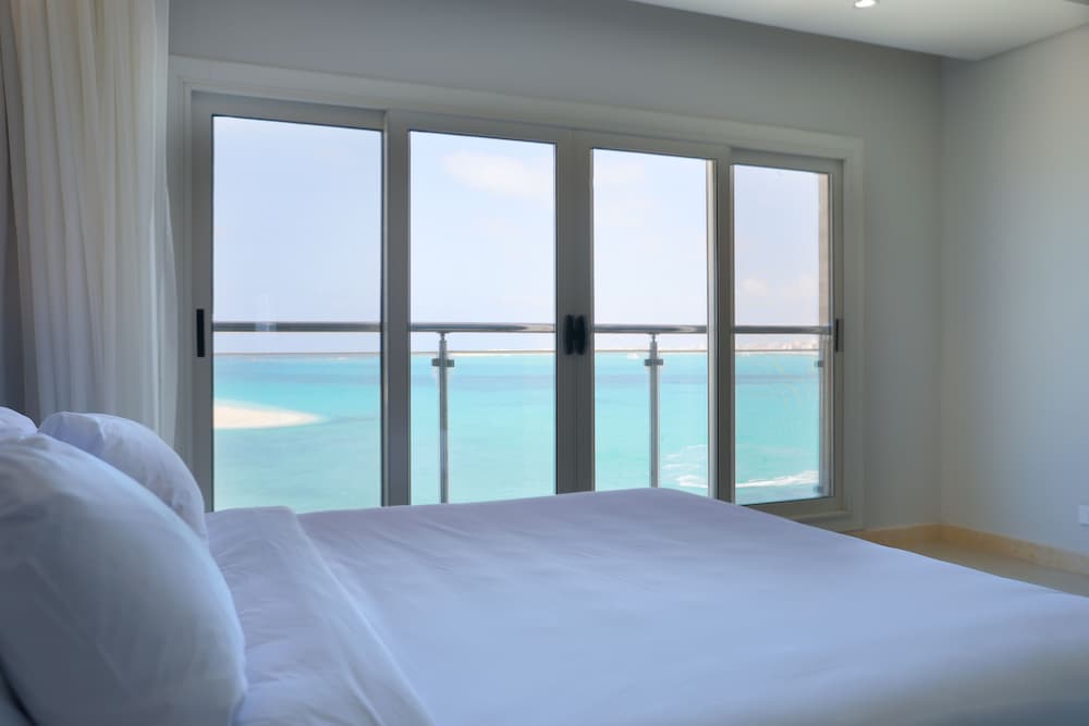 Family Suite (Sea Panoramic) - Photo 10