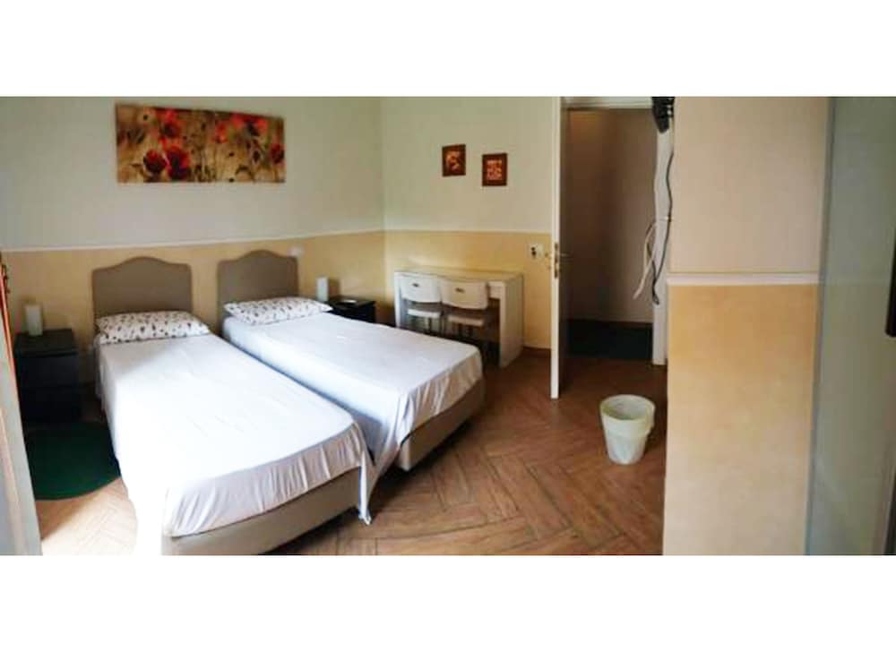 Twin Room photo 1