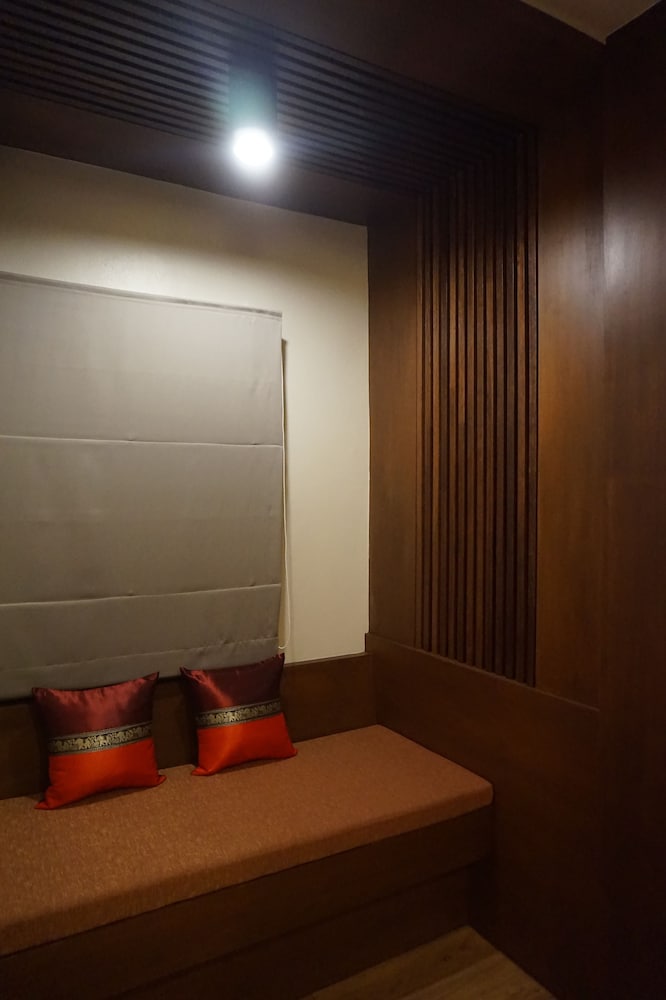 Standard Double Room - Photo 11