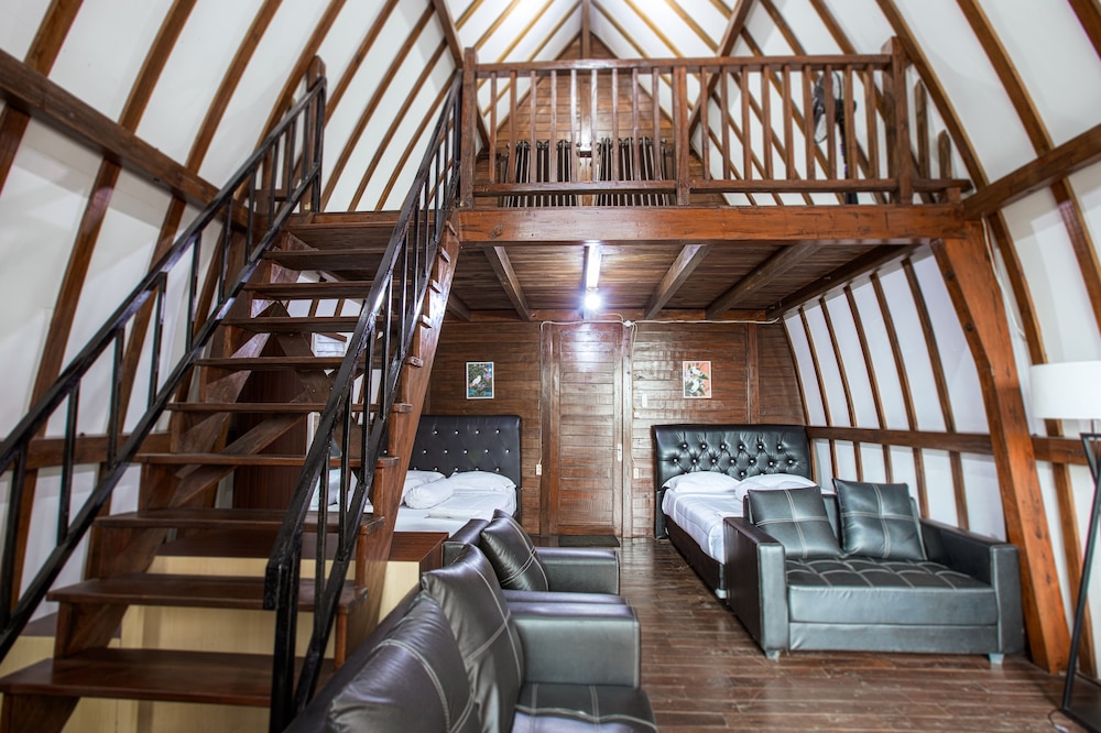 Presidential Quadruple Room