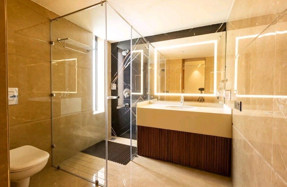 Executive Room - Photo 3