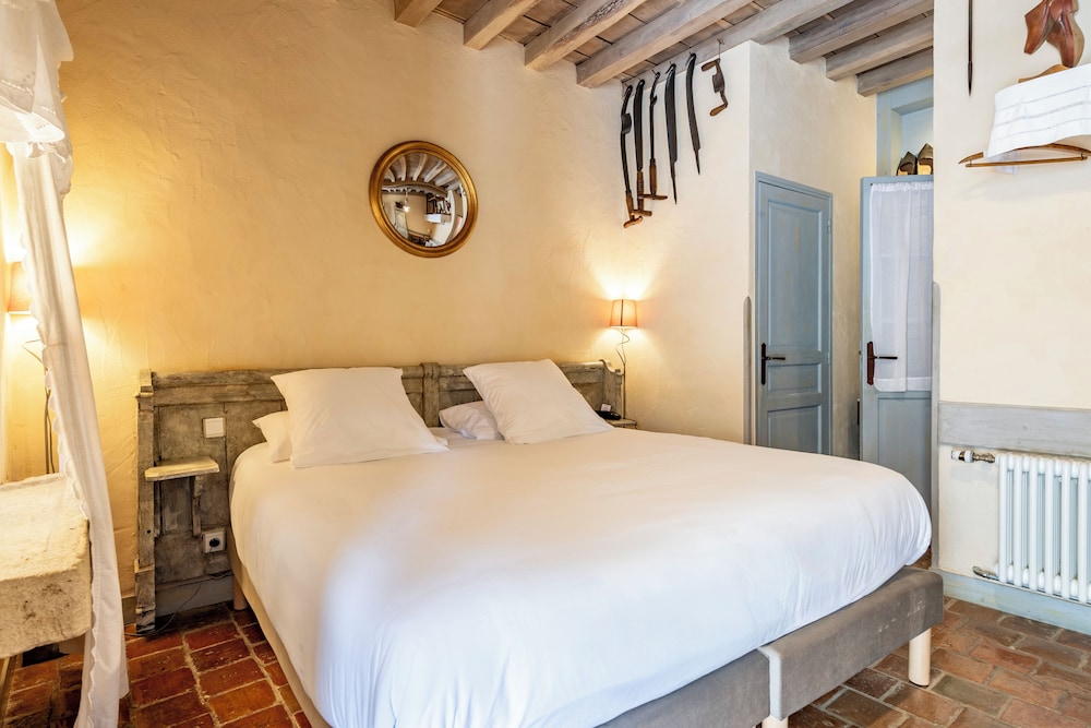 Le Sabotier Room