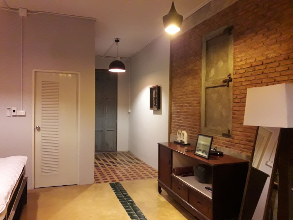 Family Room - Photo 1
