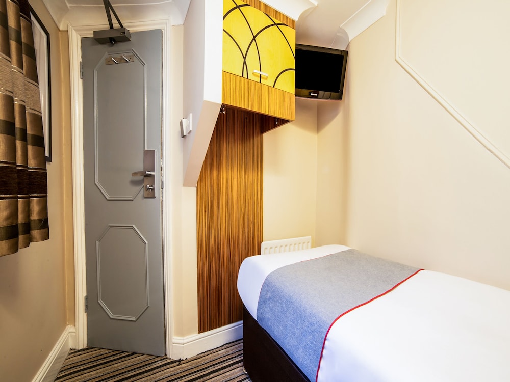 Standard Single Room photo 3