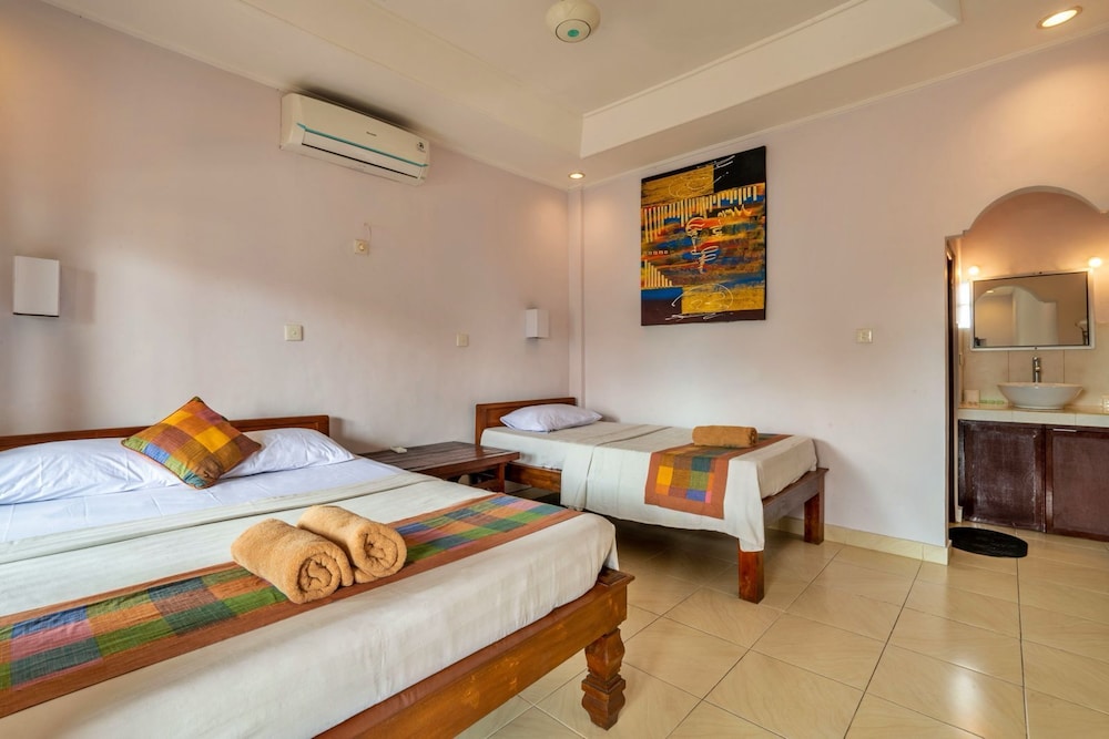 Triple Room