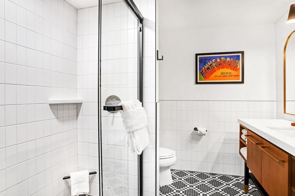 Premium Room, 2 Queen Beds, Accessible (Communications) - Photo 11