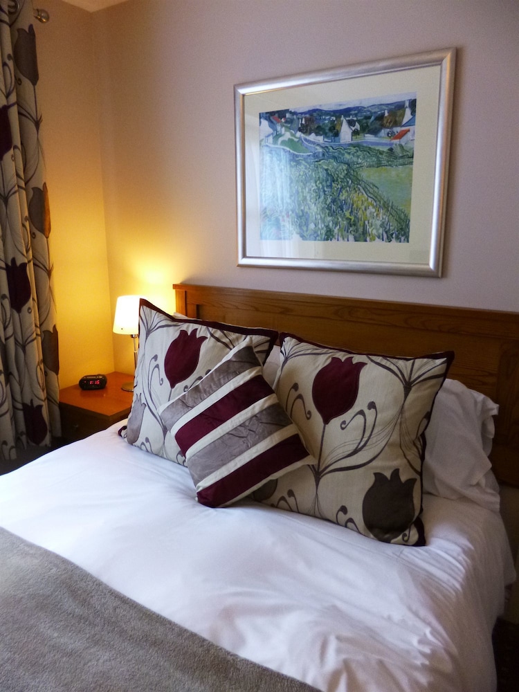 Classic Double Room, Garden View