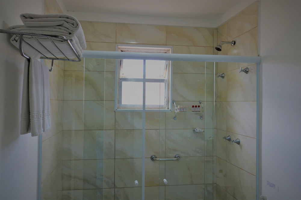Standard Room - Photo 9