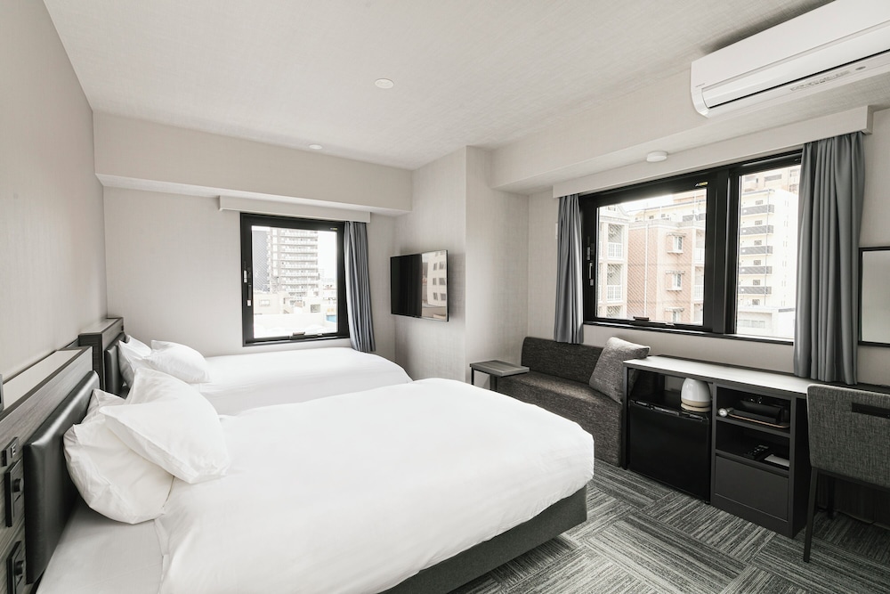 Twin Room, City View