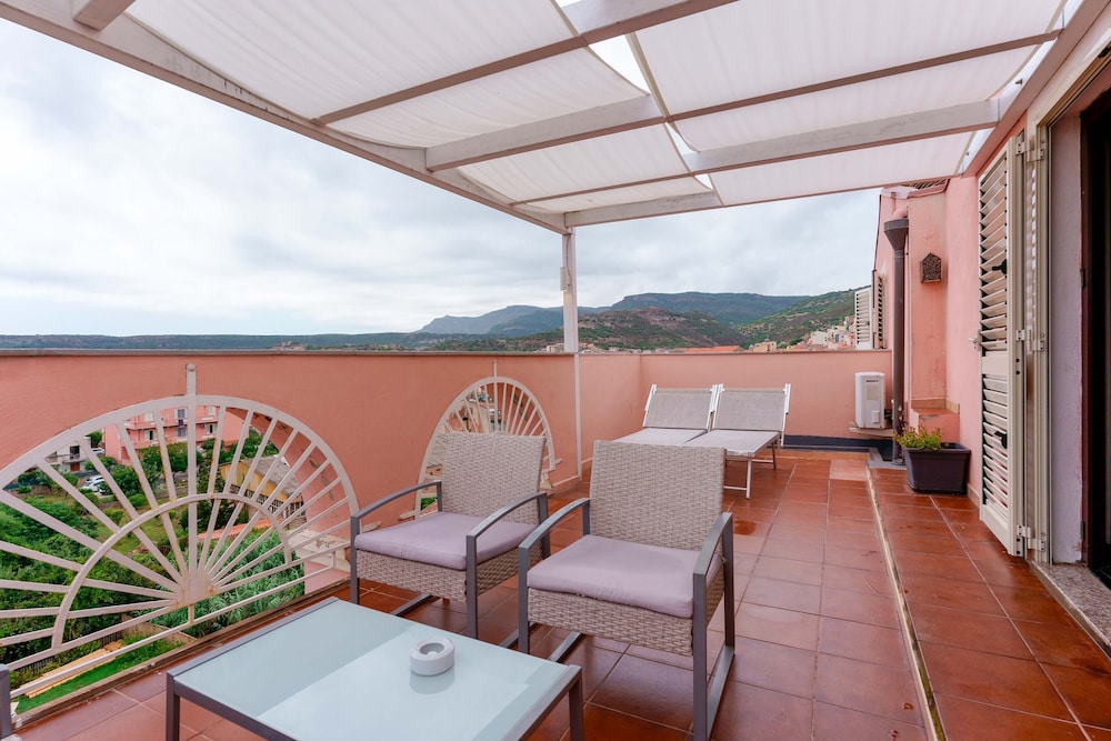 Panoramic Suite, Terrace photo 3
