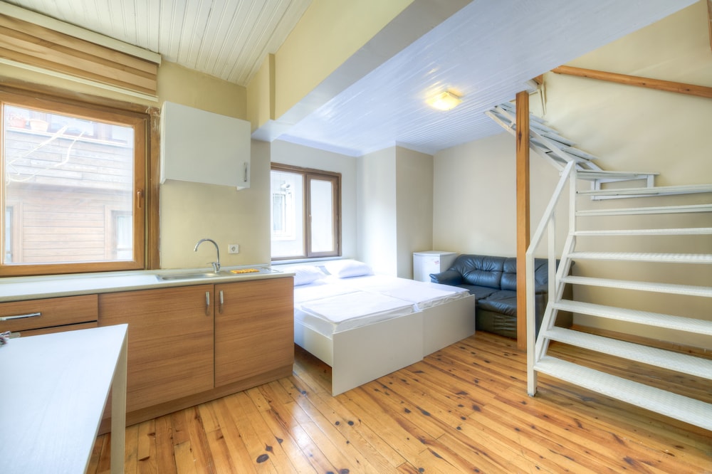 Economy Loft photo 1