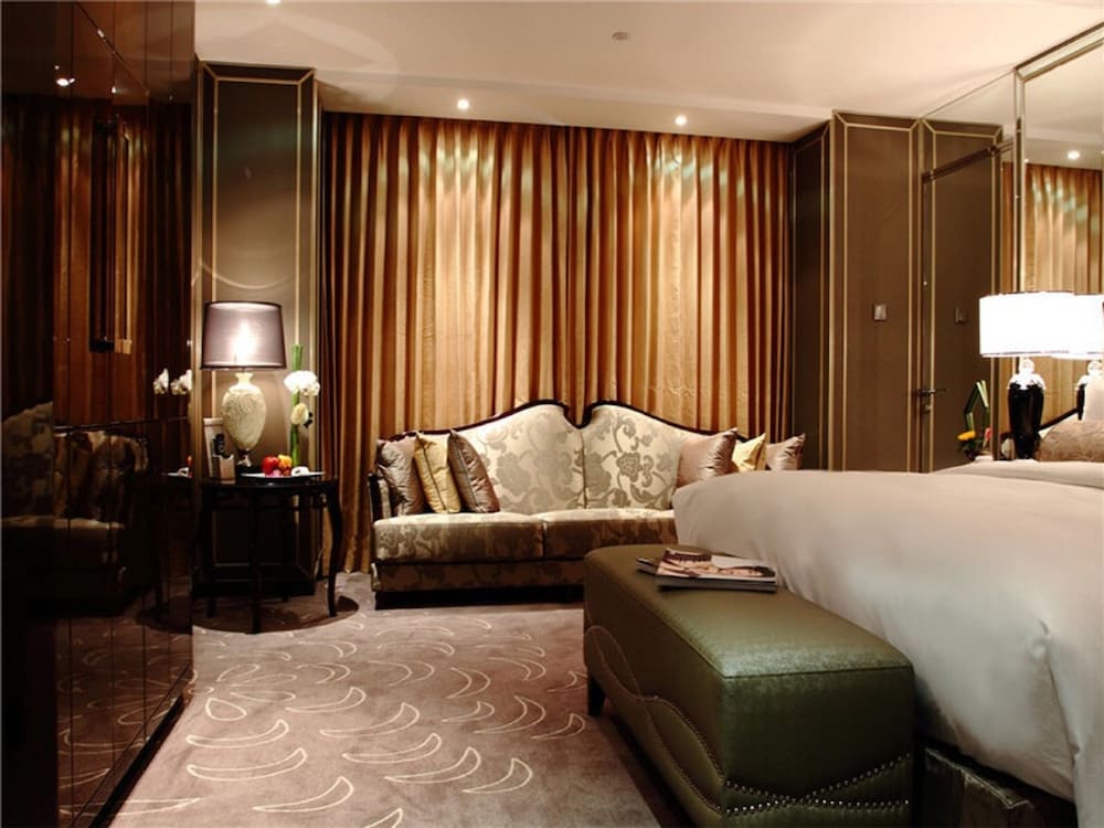 Premier Suite photo 1