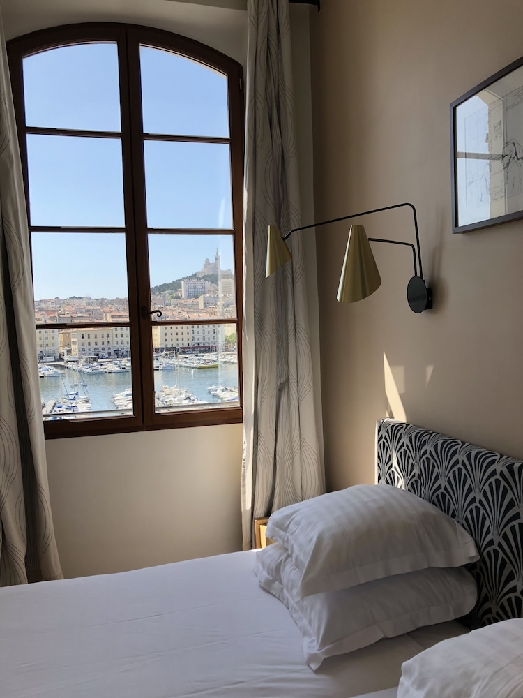 Superior Twin Room, 1 Twin Bed, Sea View - Photo 5