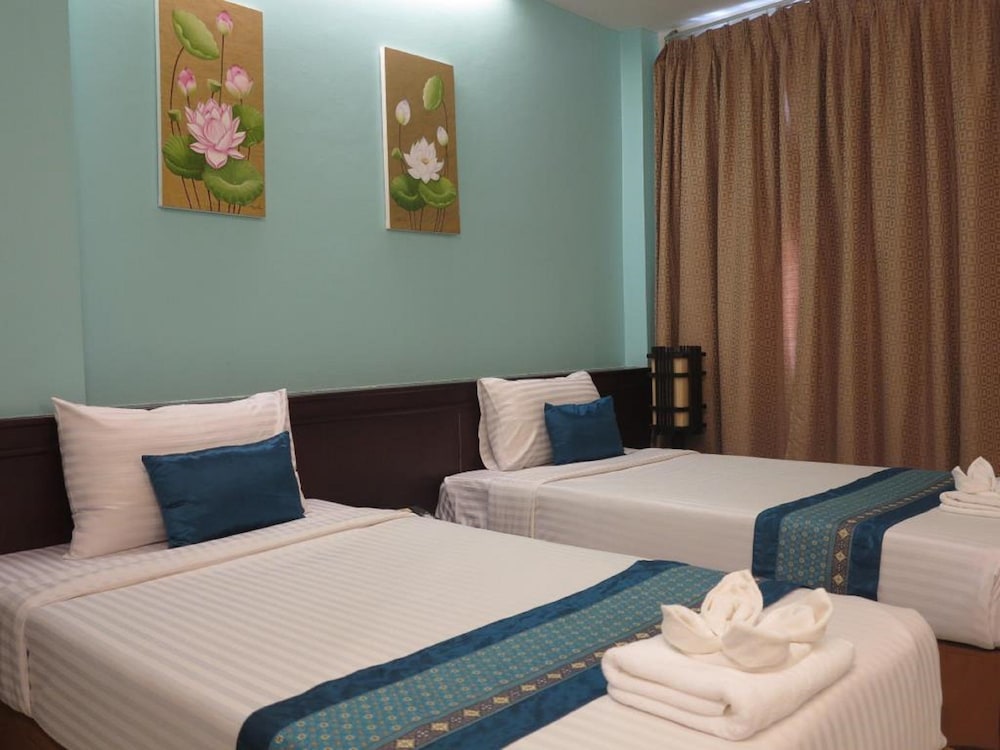 Standard Twin Room photo 2