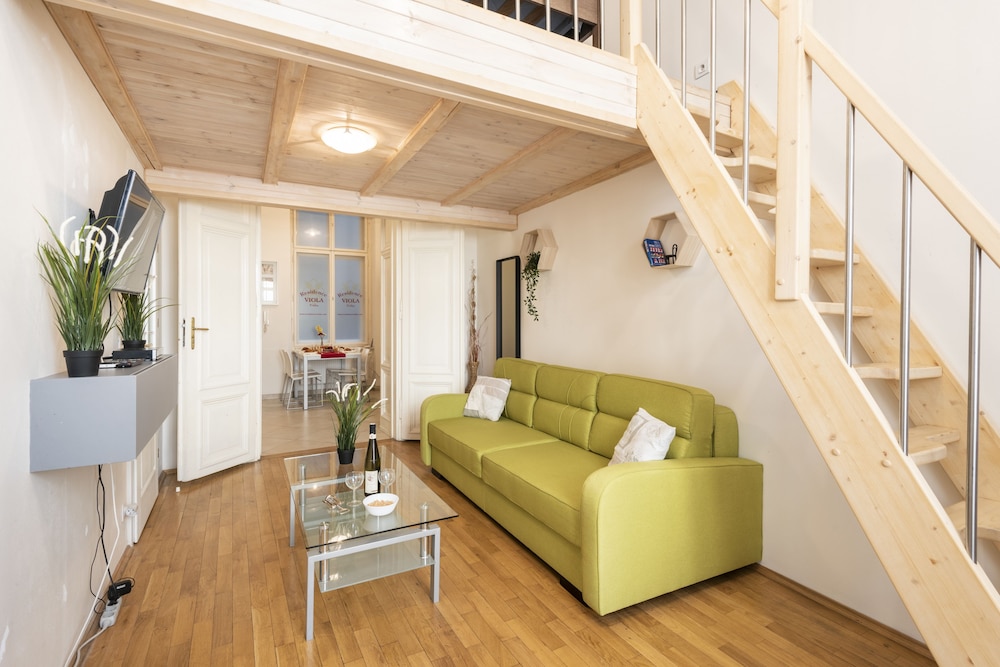 Gallery Apartment, 2 Bedrooms, Private Bathroom, Mezzanine (Apt 1)