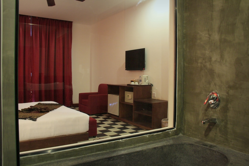 Deluxe Double Room, Balcony photo 2