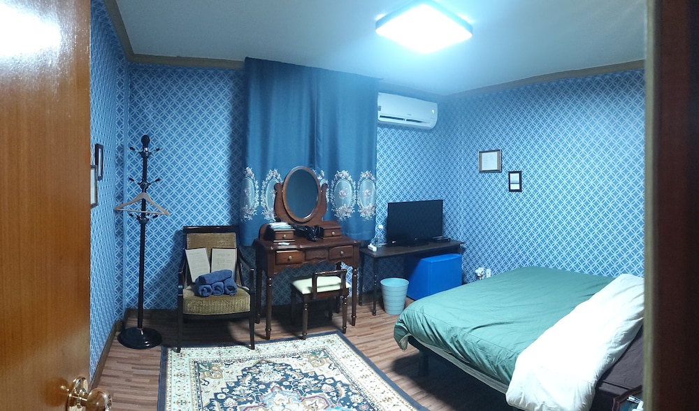 Basic Room - Photo 3