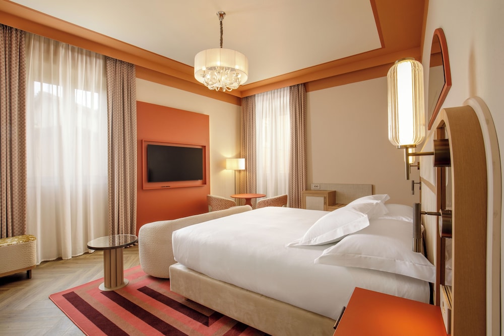 Superior Room, 1 King Bed