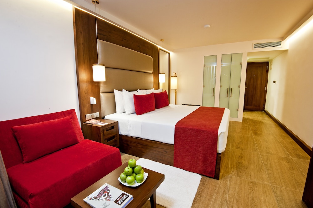 Deluxe Double Room - Photo 7