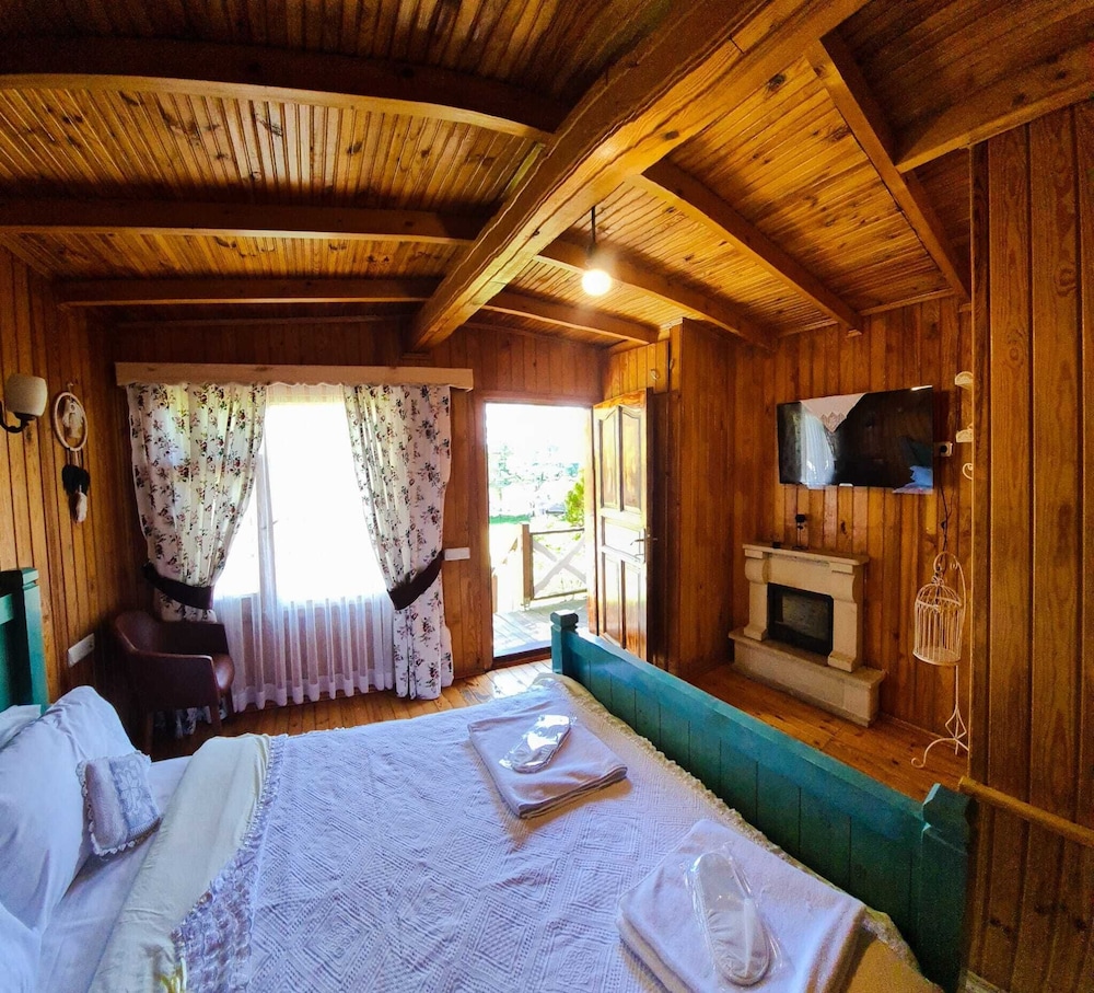 Exclusive Bungalow, Garden View photo 1