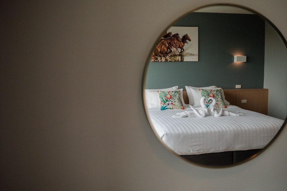 Deluxe Double Room - Photo 1