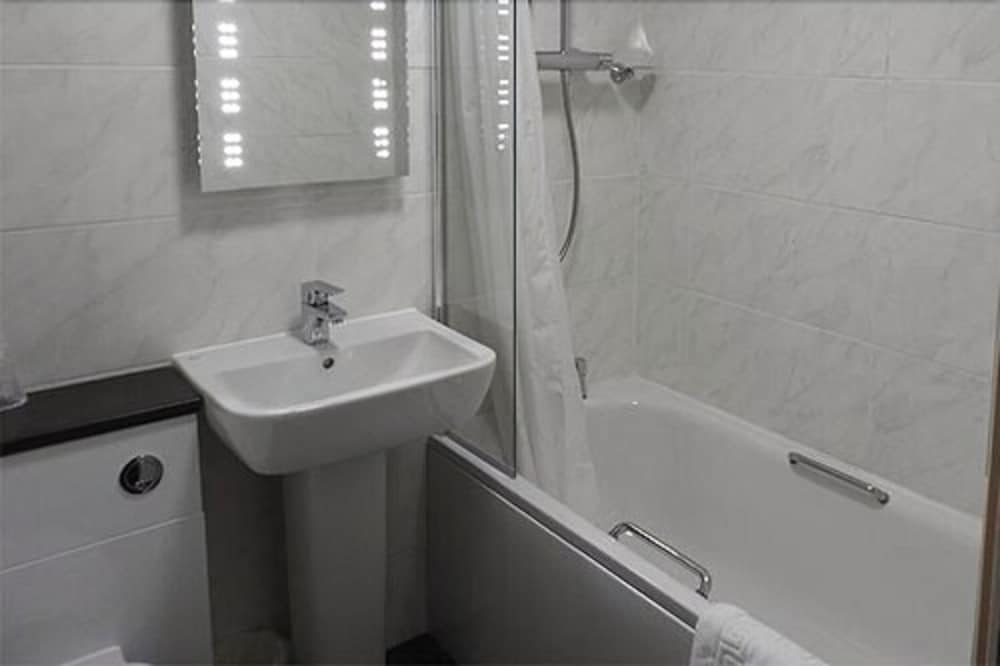 Standard Room, 1 Double Bed - Photo 8