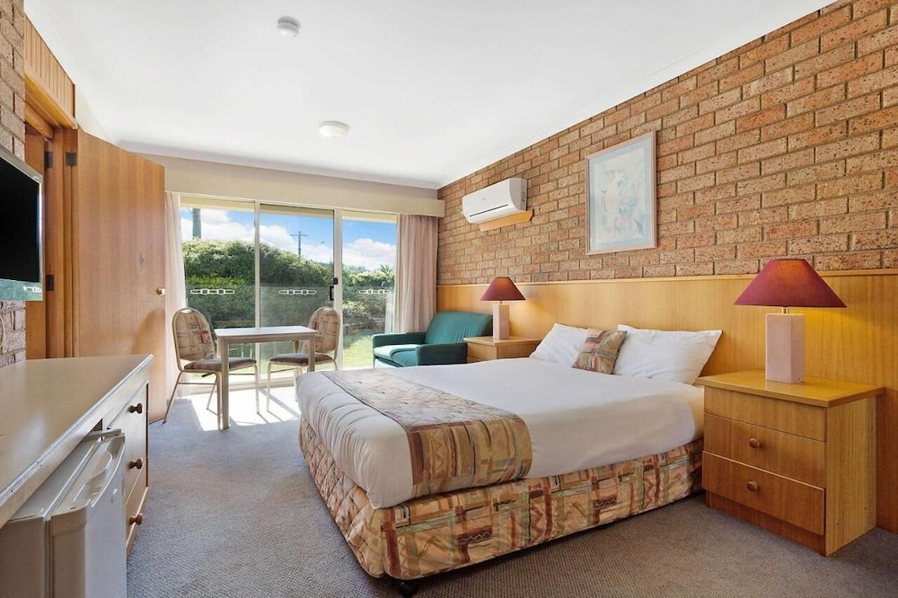 Standard Room, 1 Queen Bed with Sofa bed photo 1