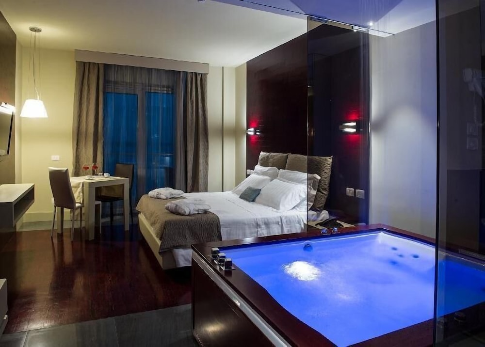 Deluxe Room, Sea View (Jacuzzi)